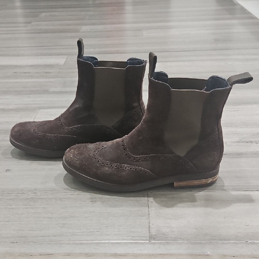 Cole Haan Men's Size 10 Dark Brown Suede Brogue Boots With Nike Air Soles